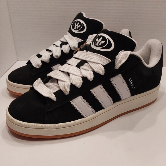 ADIDAS CAMPUS BLACK 10M BRAND NEW - Picture 1 of 4